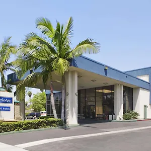 https://travelodge-anaheim-on-disneyland-drive.topanaheimhotels.com