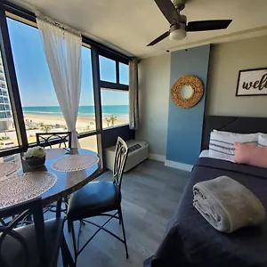 cozy-private-studio-with-beautiful-view.thedaytonabeachhotels.com/